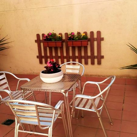 Apartamento La Real Caldas De Reis Exterior foto